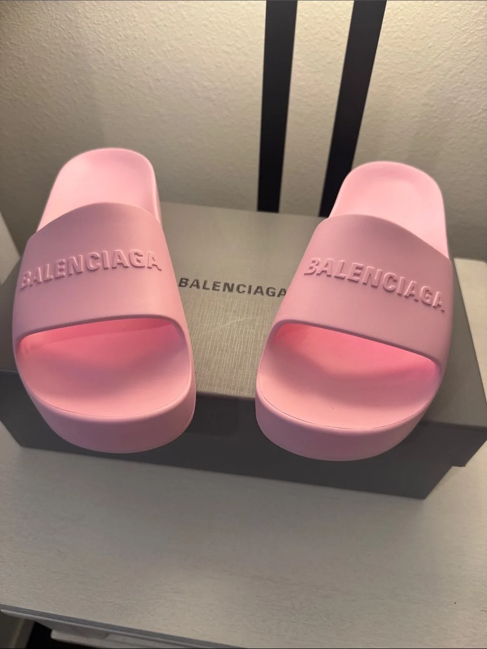 Balenciaga Chunky Slide Rubber Logo Sandal - Light Pink